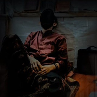 D R — profile photo on Arch Town