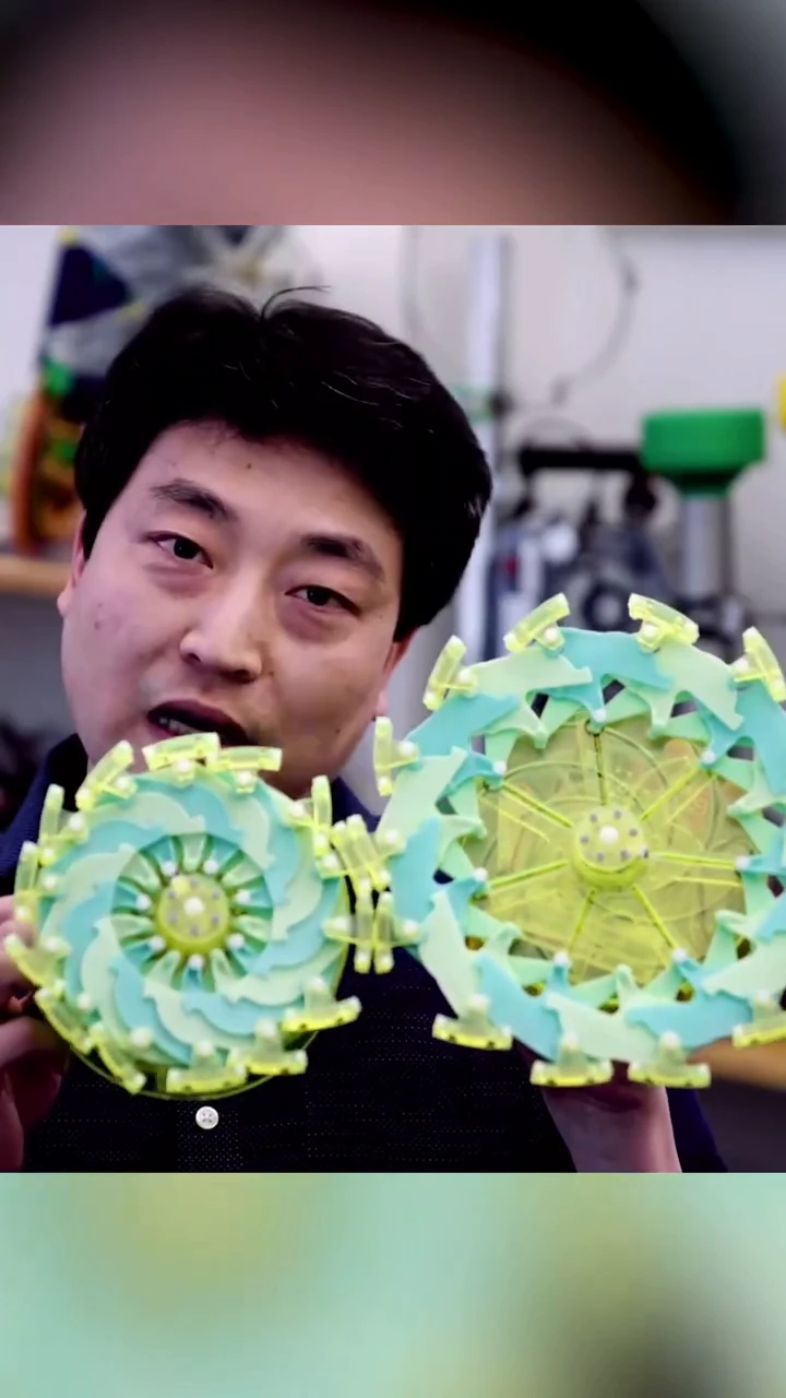 This robot swarm is based on a toy