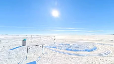 Timelapse of the 24 hour Antarctic sun