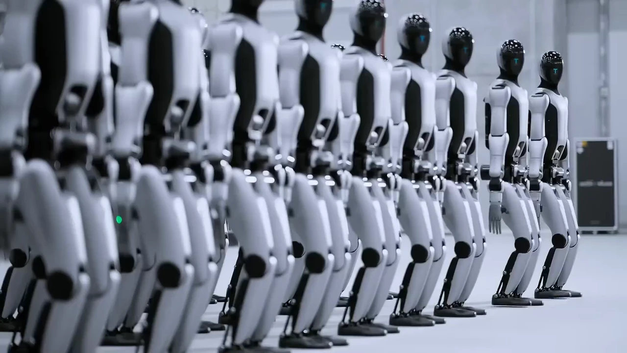Self-sustaining humanoid robots? Ubtech just showed it’s real