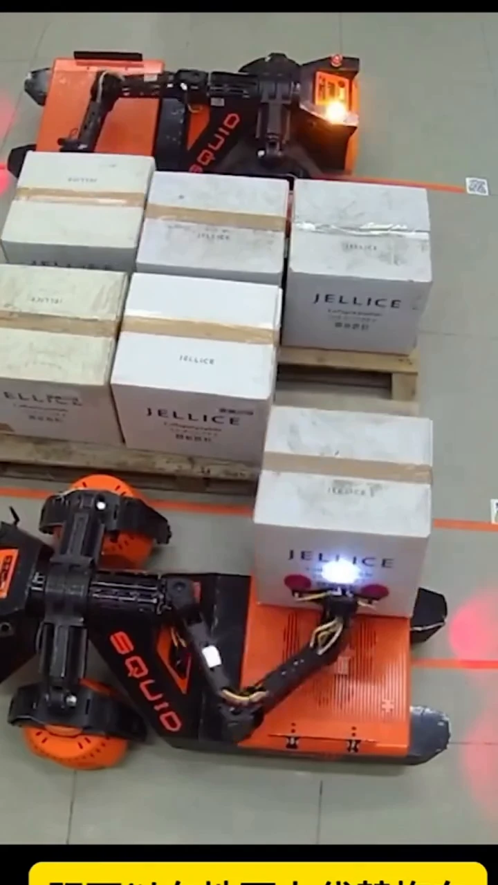 Meet Squid: The Robot Who Just Won ‘Employee of the Year’