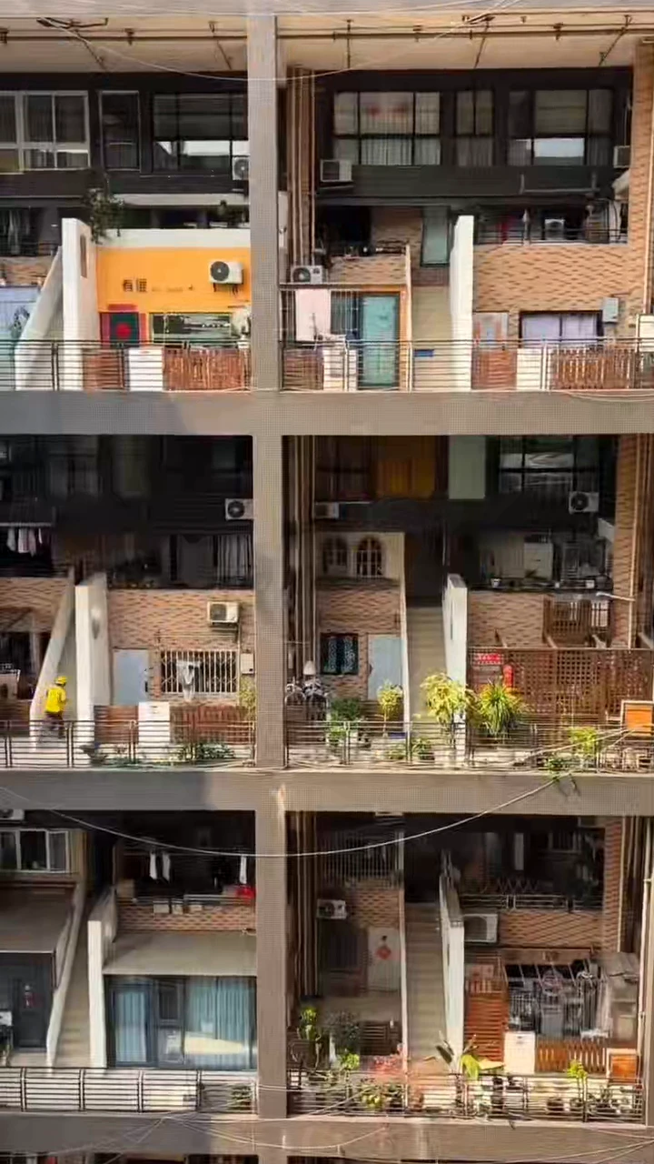 Mind-blowing high-rise in Chengdu