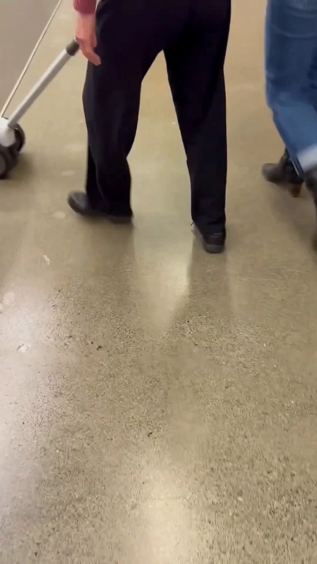 Glide smart cane with AI