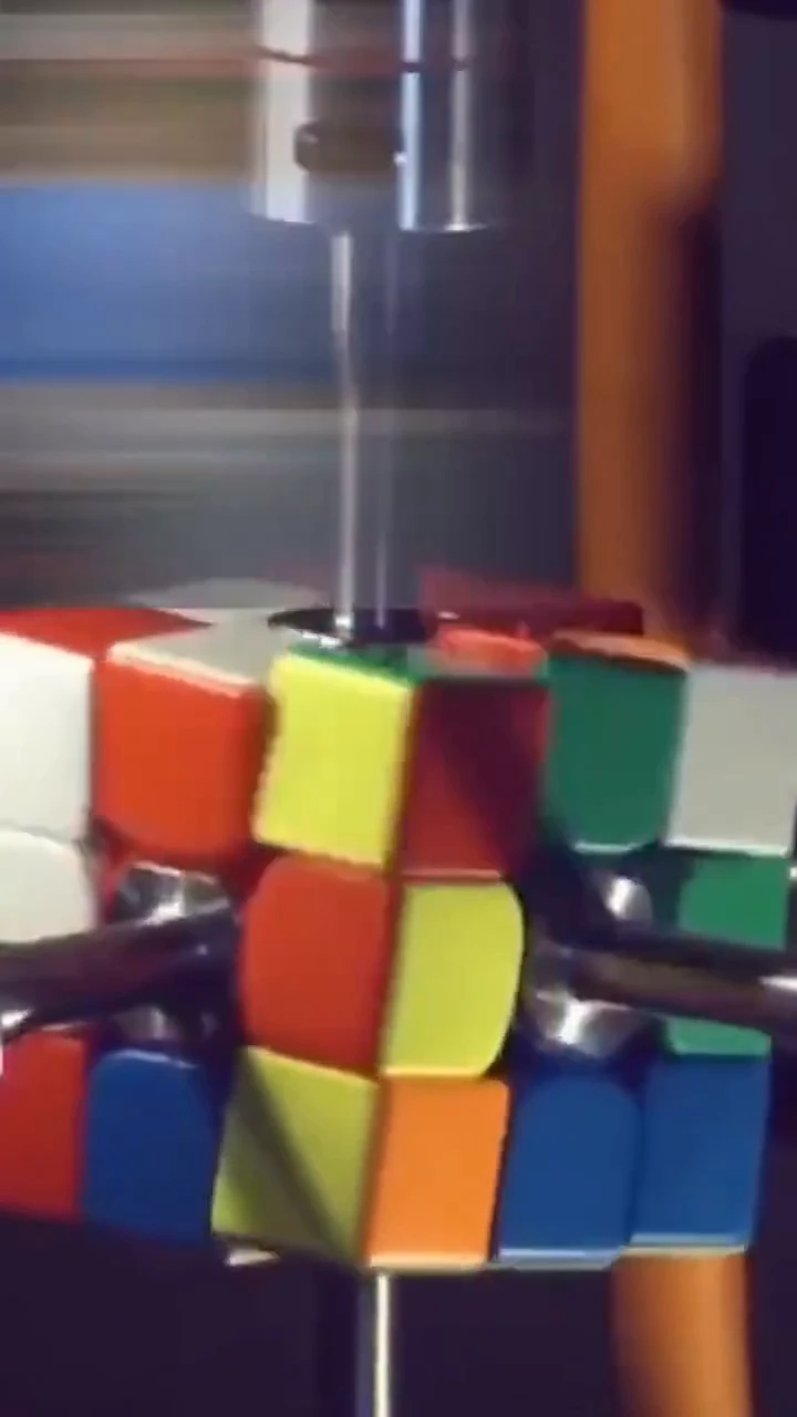 US students built a robot that solves the Rubik’s Cube faster than anyone on the planet
