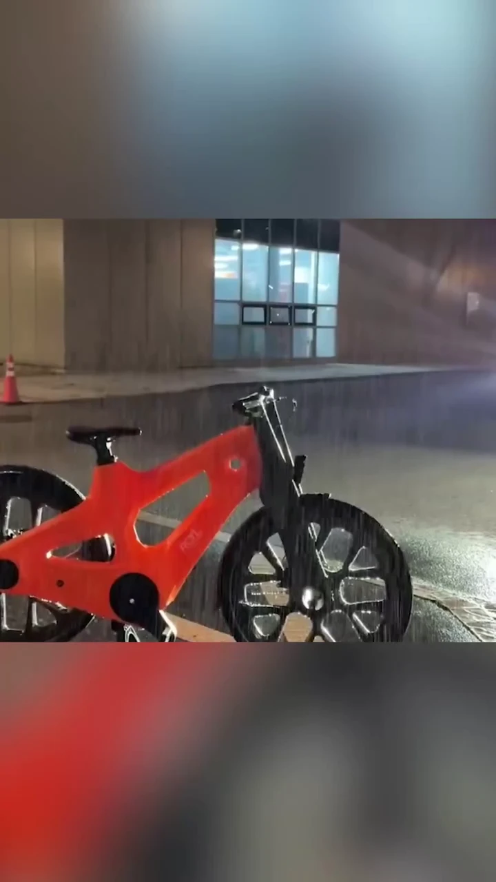 RCYL BIKE low-maintenance bicycle made from recycled plastics