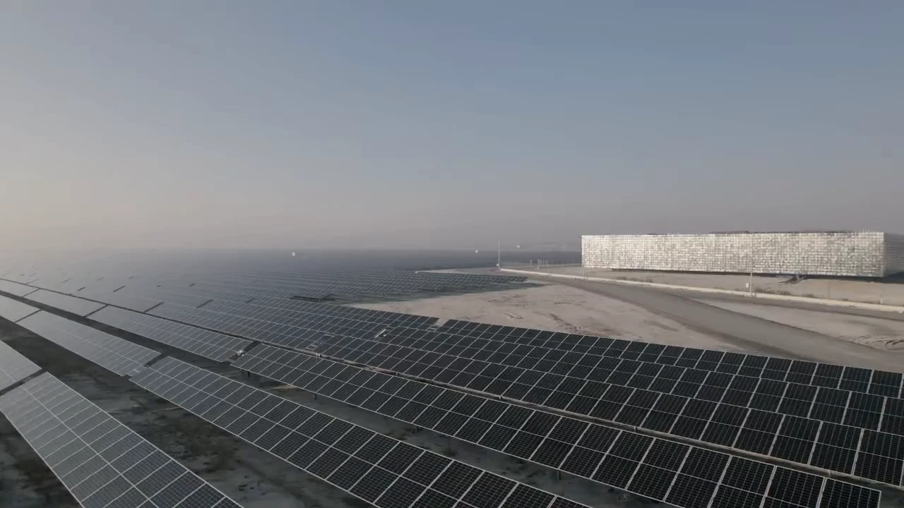 It is Turkey's largest solar power plant and is also among the largest in the world