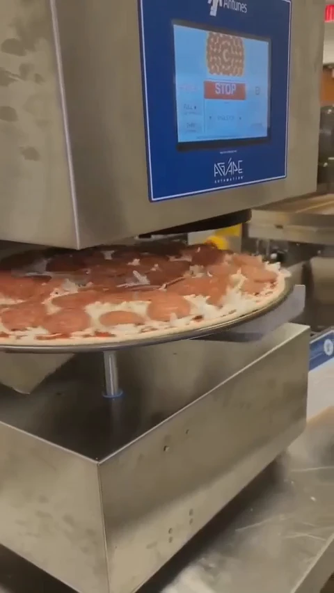 How to cook pizza in the modern world