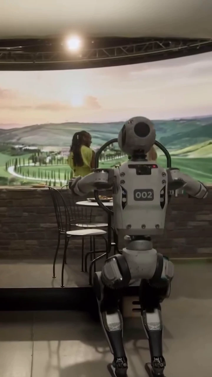 Boston Dynamics has turned robots into cameramen