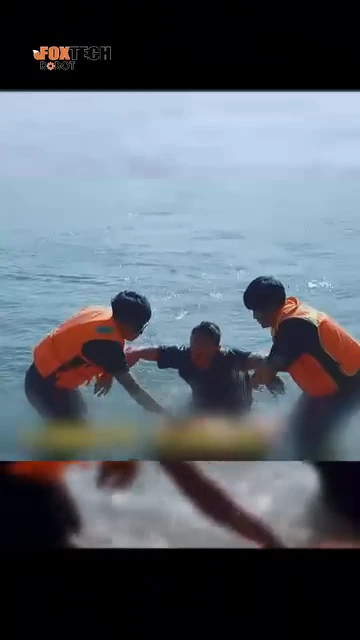 Foxtech robot: rescue robot drone