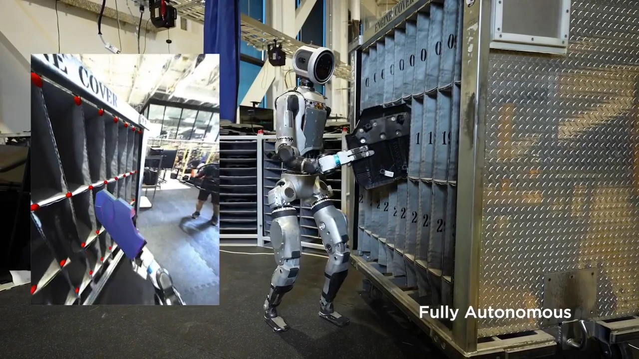 Atlas Robot Uses ML Vision to Autonomously Handle Engine Covers