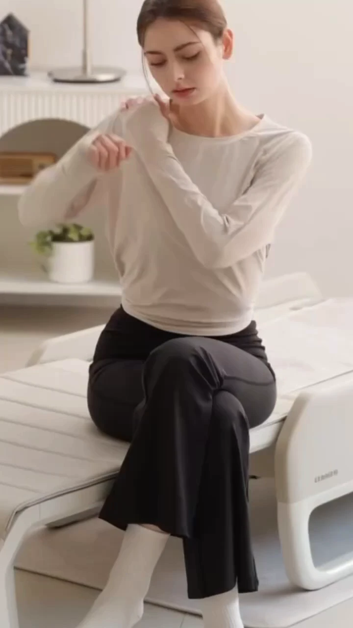 Master V7 Medi-TECH by CERAGEM — a thermal massager for spinal therapy that replaces a spa salon!