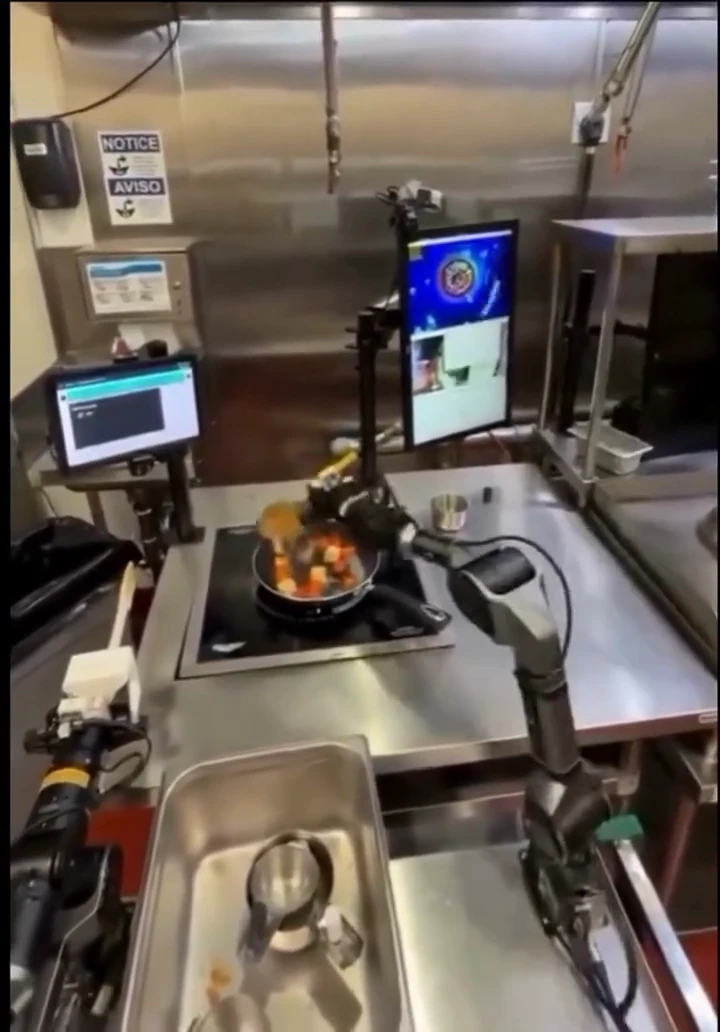 Robot chefs are here