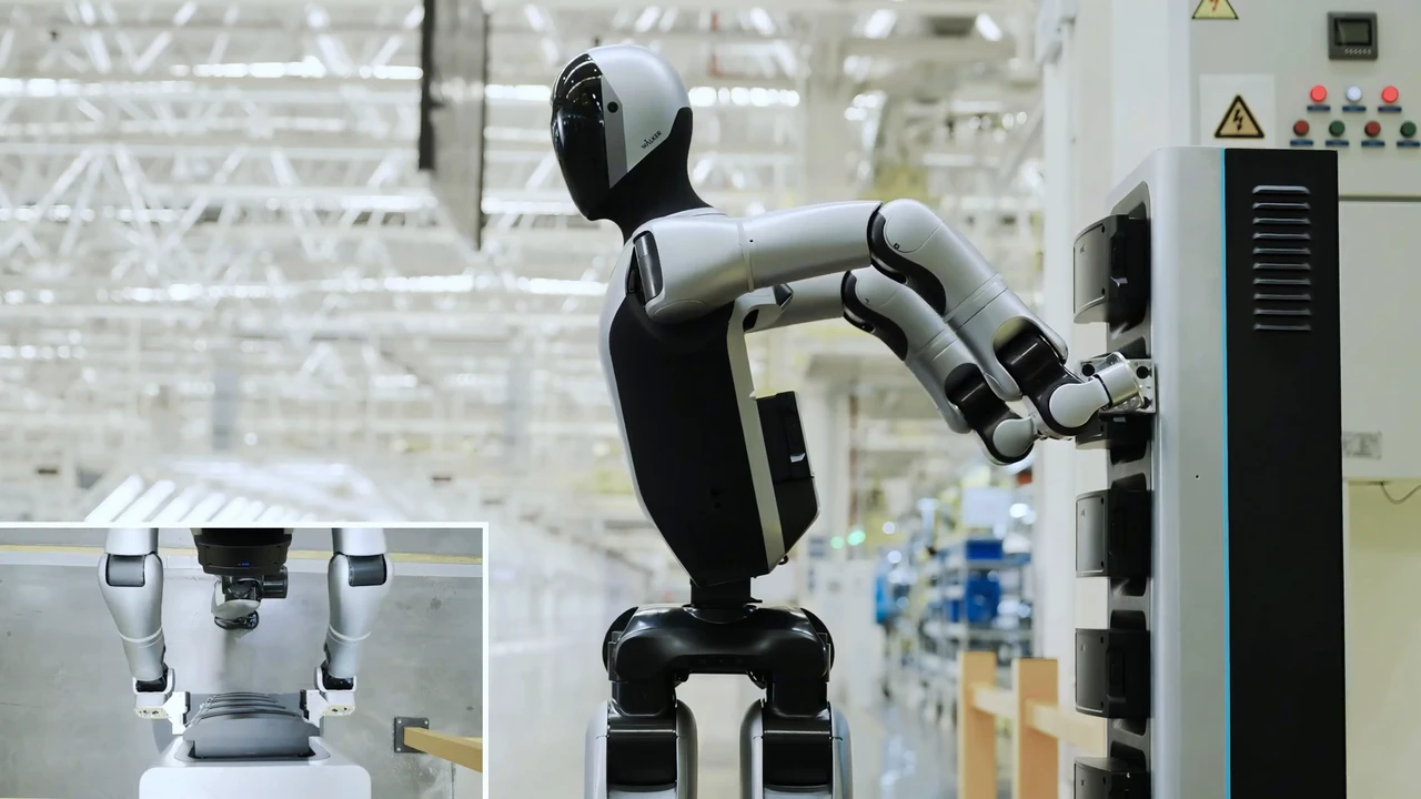 UBTech Robotics has taught its Walker S2 robot to change its battery on its own
